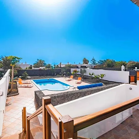 Papillon Con Piscina Privada Y Vistas Al Mar *